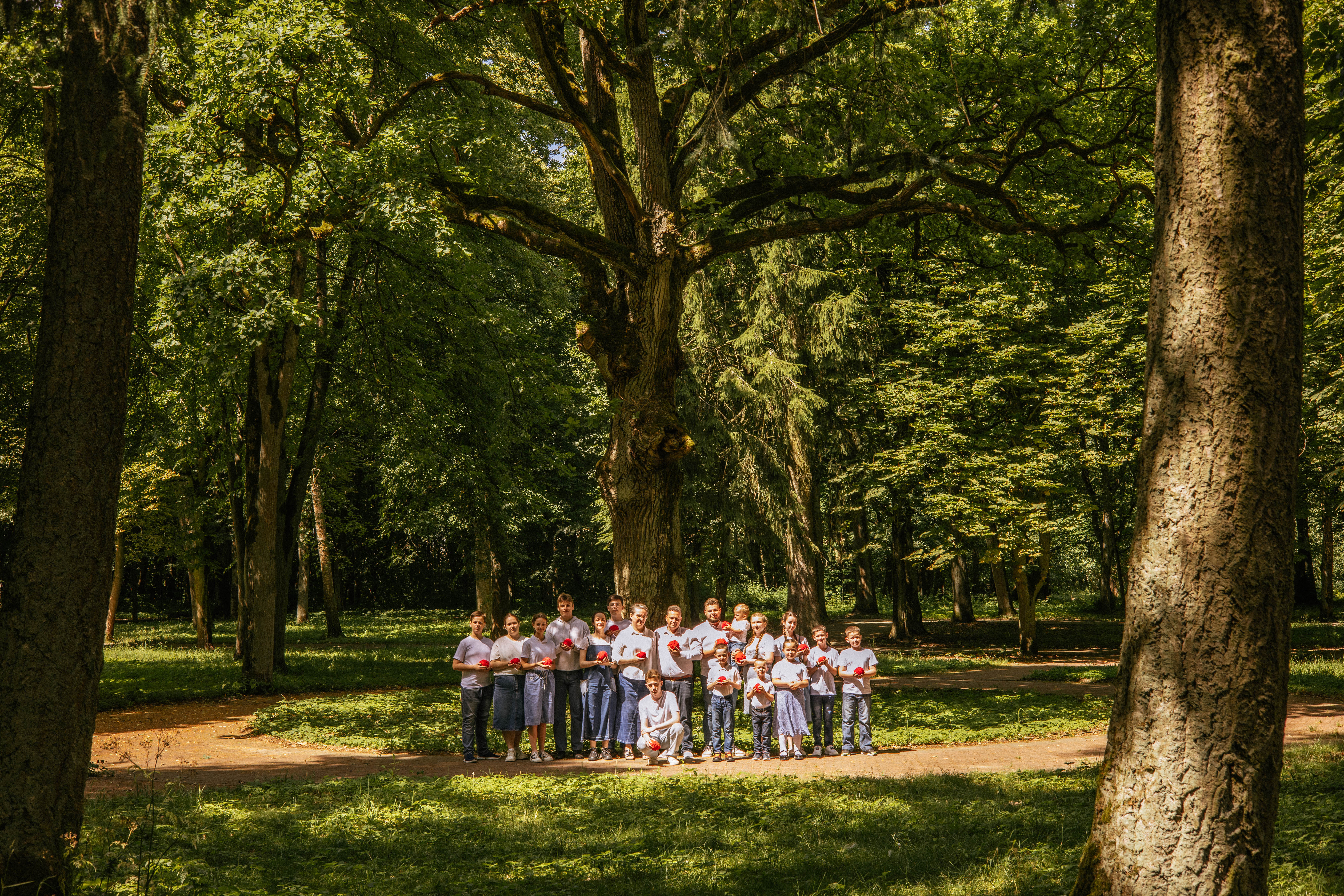 Нити многодетной семьи